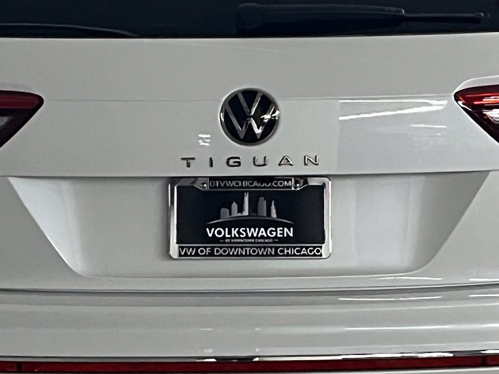 Used 2023 Volkswagen Tiguan SEL R-Line AWD/4WD image 36