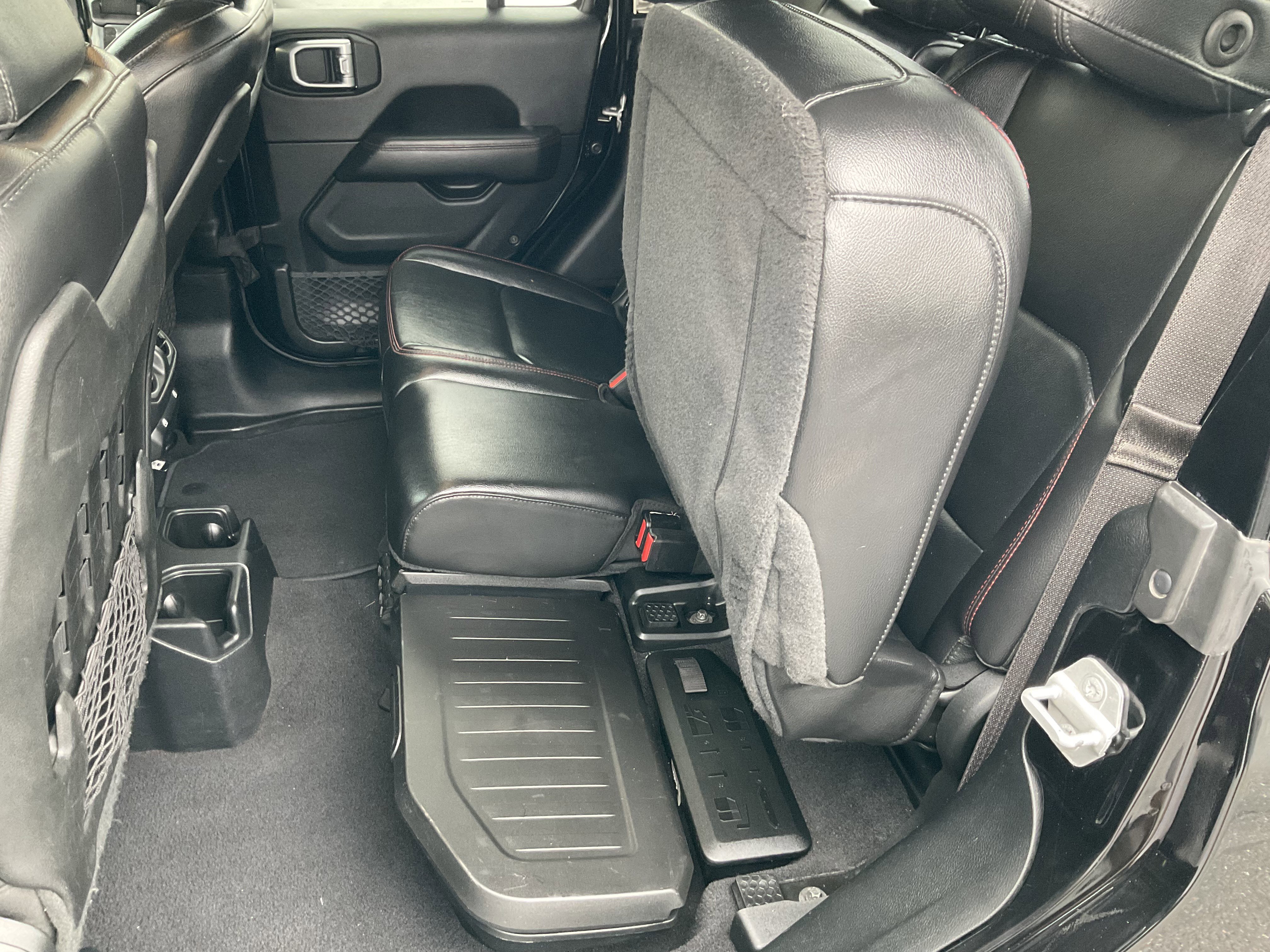 Used 2020 Jeep Gladiator Rubicon w/ Advanced Safety Group image 44