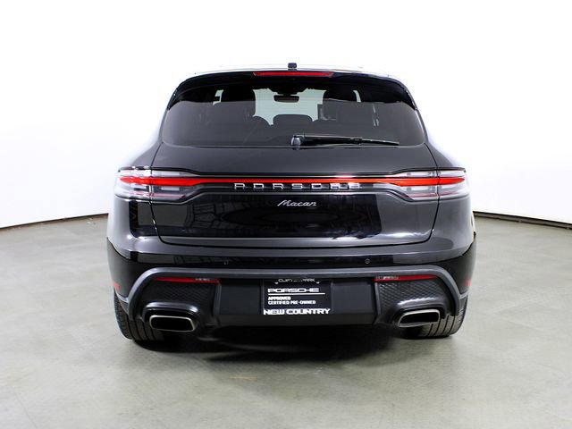 Certified 2023 Porsche Macan image 6