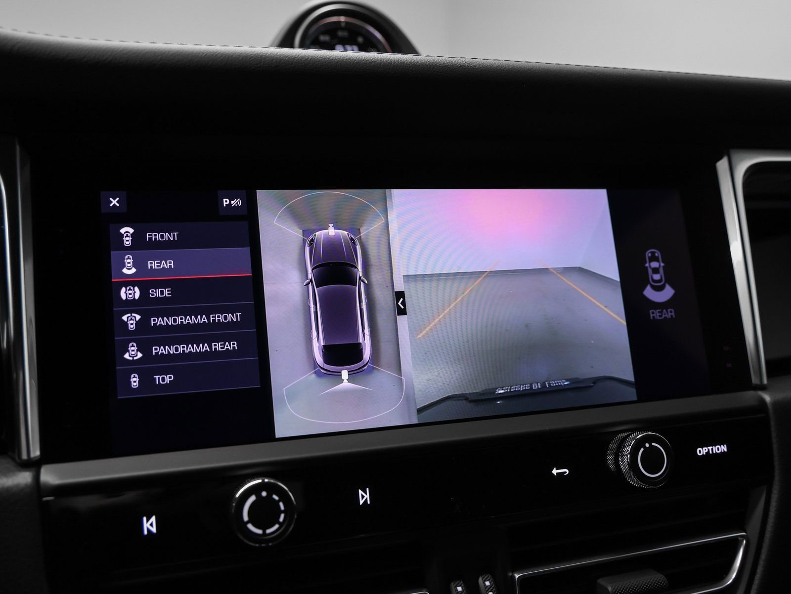 New 2026 Porsche Macan Turbo image 43