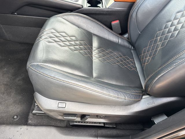 Used 2023 Mitsubishi Outlander SEL AWD/4WD image 13