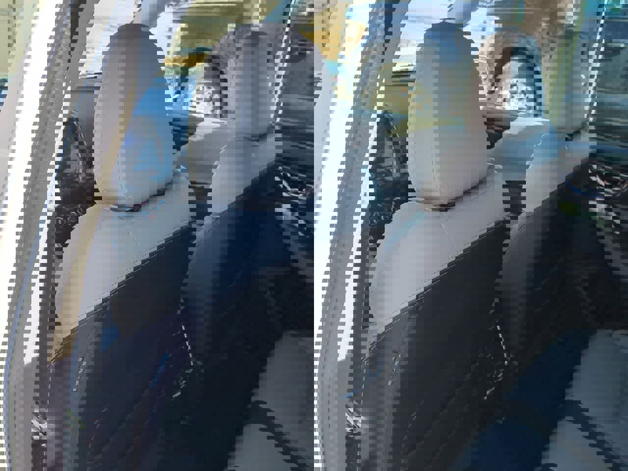 Used 2022 Subaru Forester Limited image 17