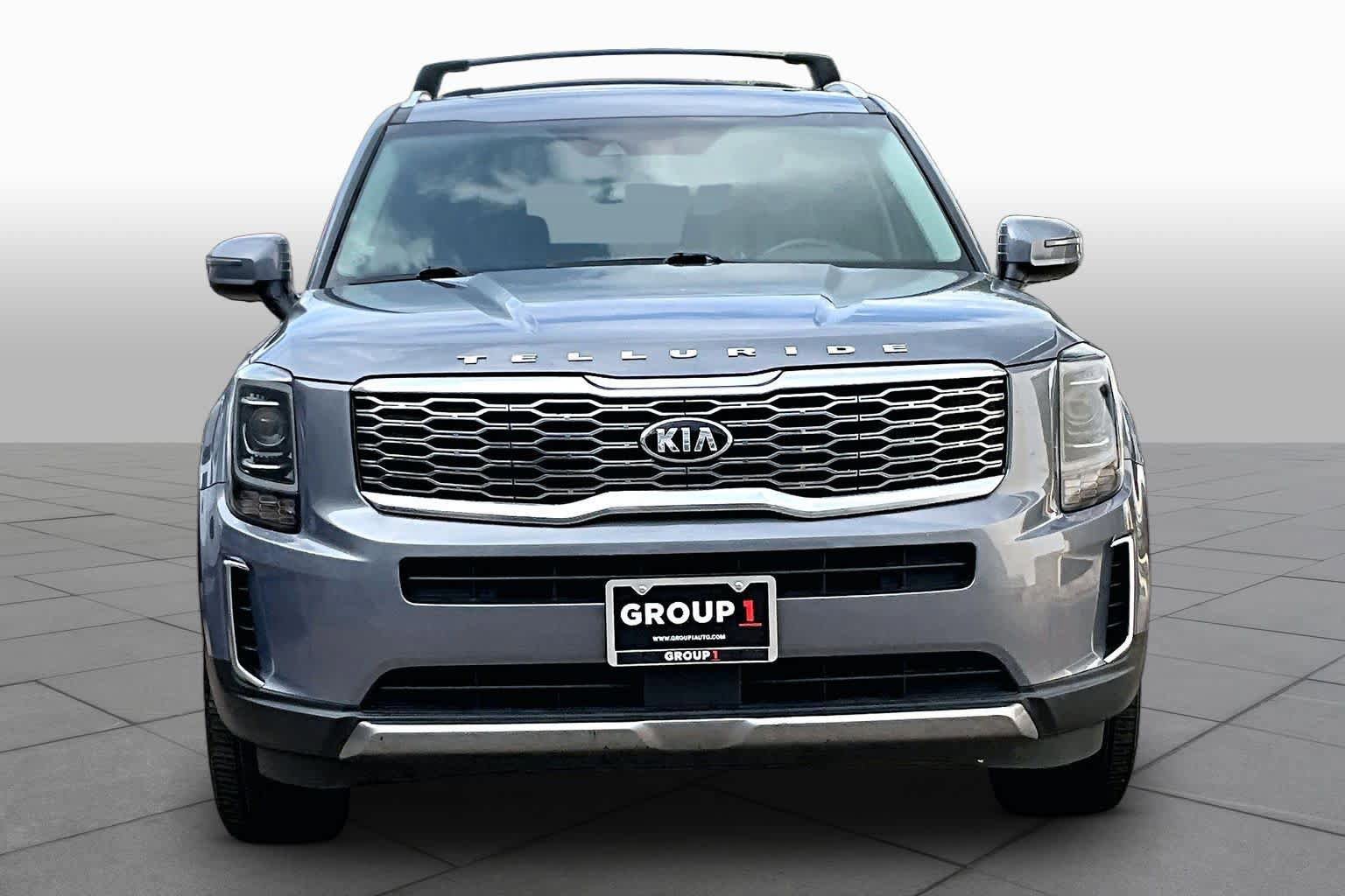 Used 2020 Kia Telluride EX w/ EX Premium Package FWD image 4