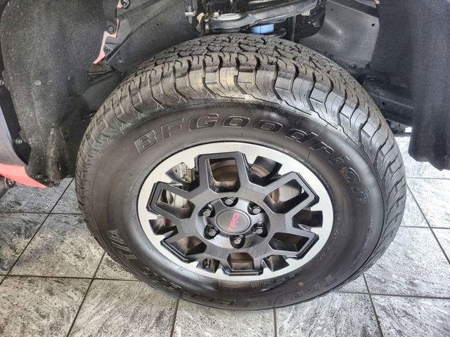 Used 2024 Toyota Tacoma TRD Off-Road AWD/4WD image 10