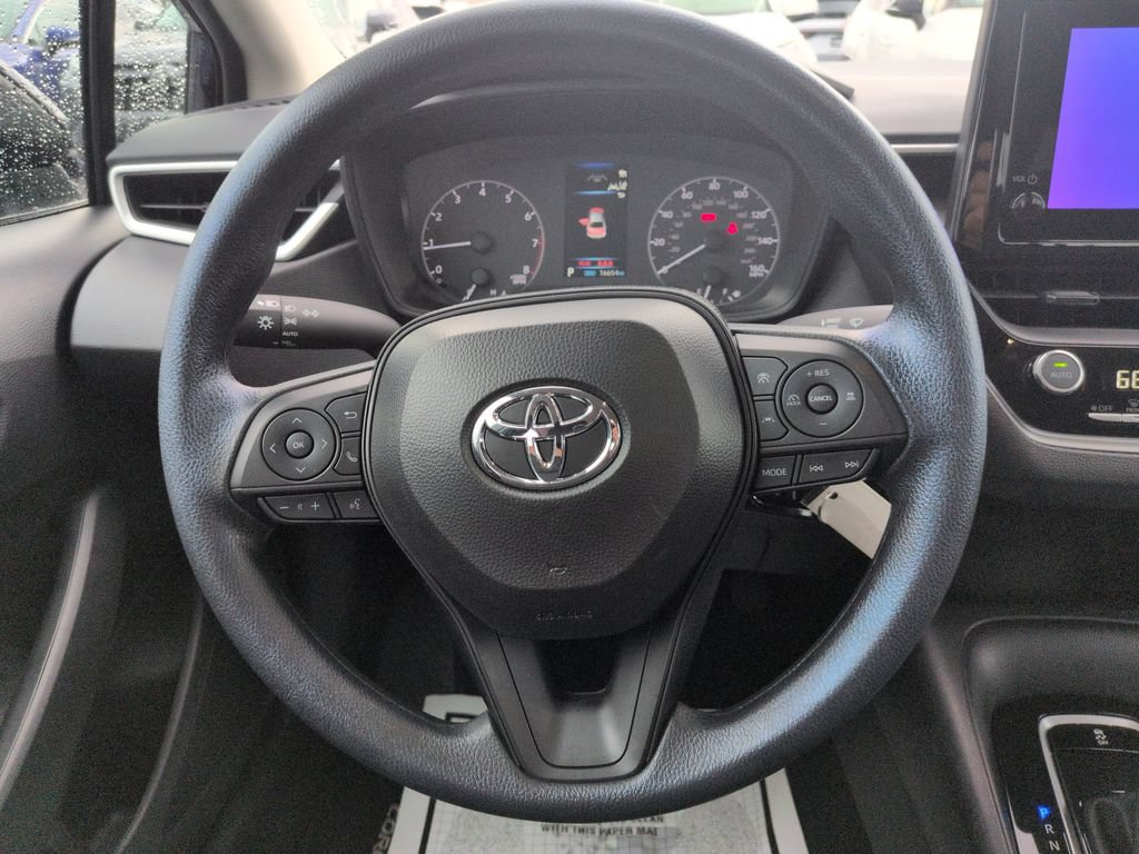 Certified 2025 Toyota Corolla LE FWD image 14