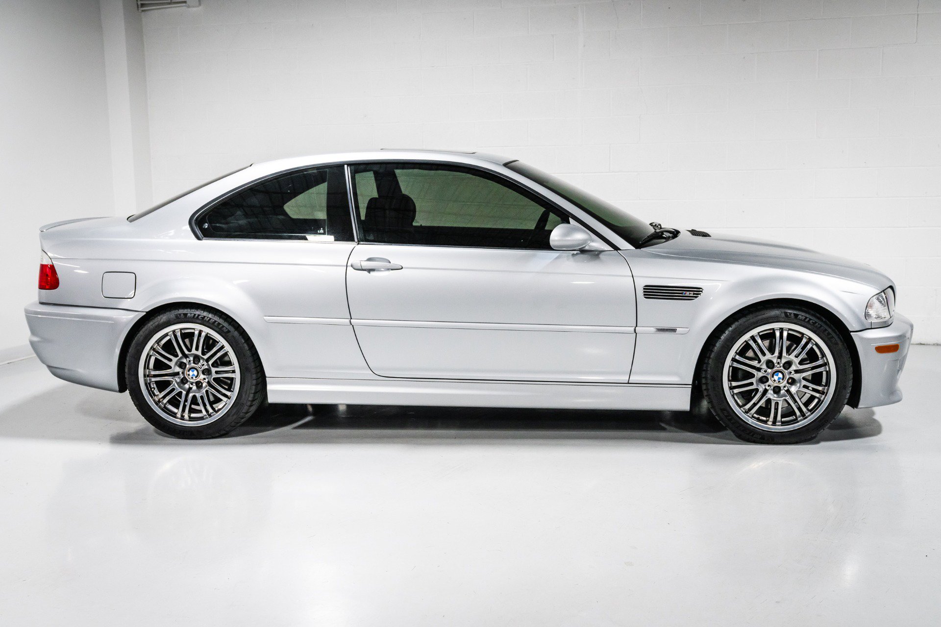 Used 2001 BMW M3 Coupe RWD image 2