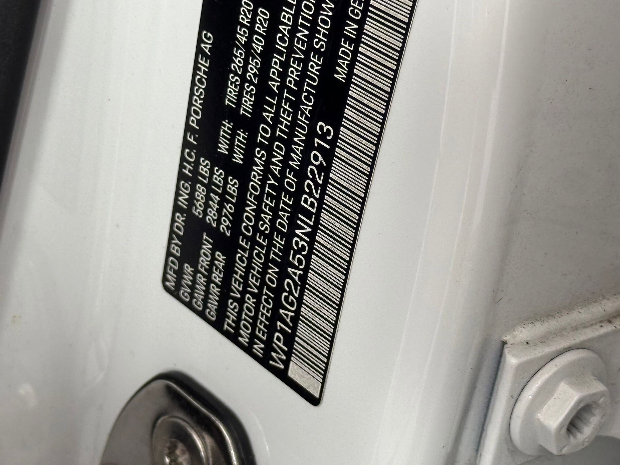 Used 2022 Porsche Macan S image 27