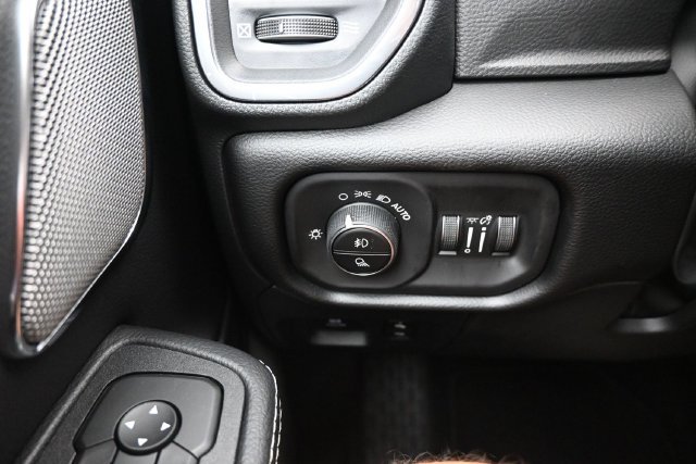 New 2027 RAM 1500 Laramie AWD/4WD image 14