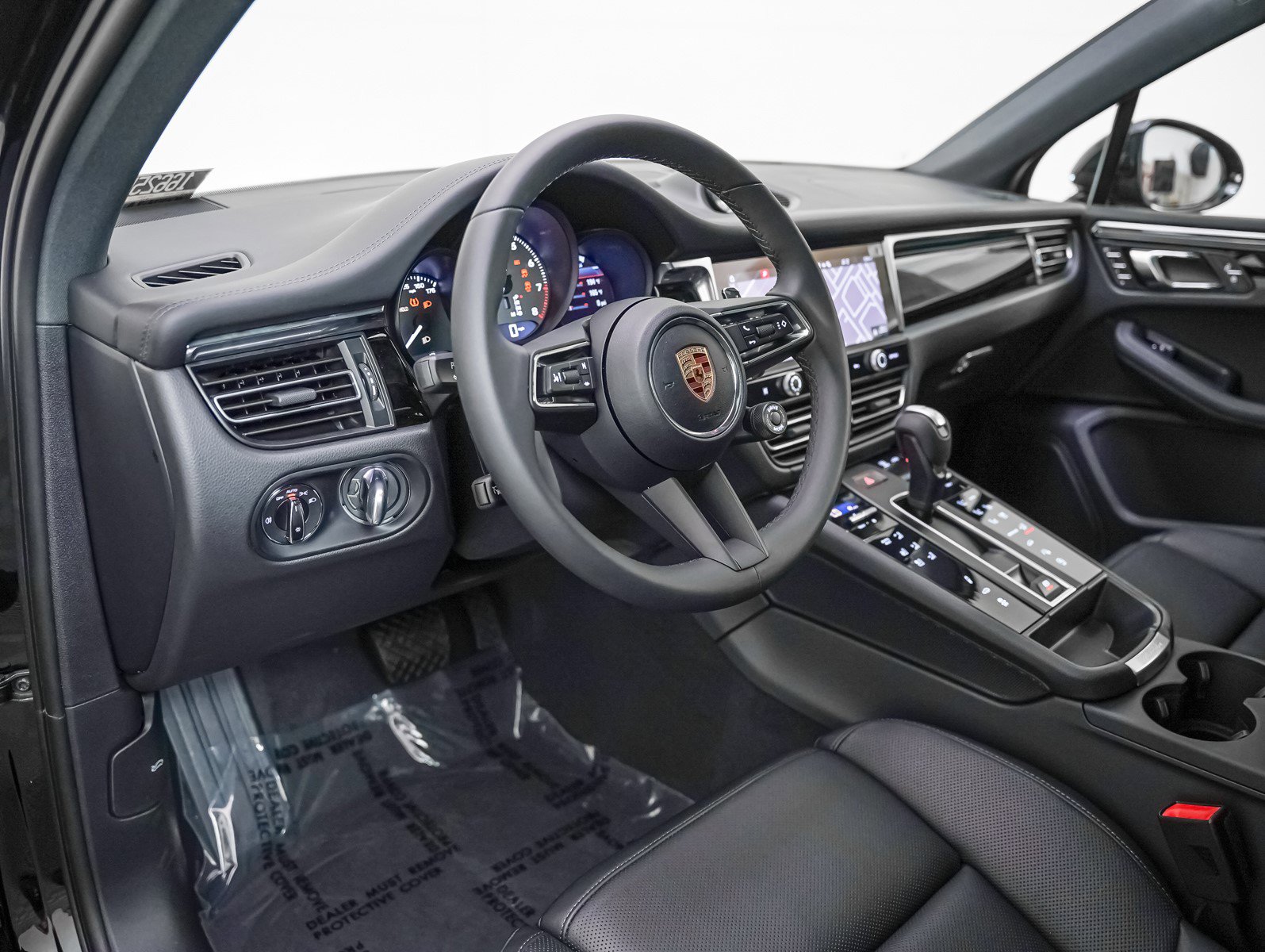 New 2026 Porsche Macan S image 4