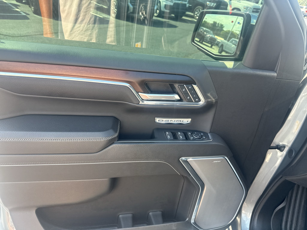 Used 2024 GMC Sierra 1500 Denali AWD/4WD image 17