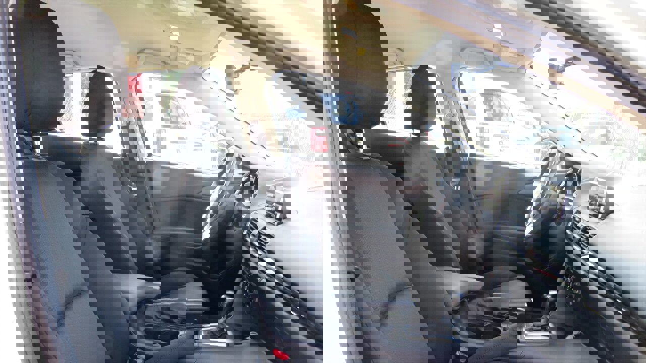 Used 2014 MAZDA MAZDA3 i SV image 14