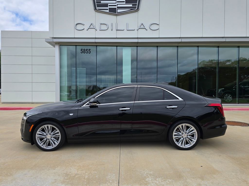Used 2021 Cadillac CT4 Premium Luxury RWD image 2