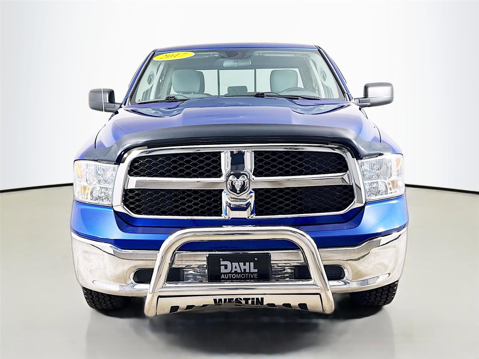 Used 2017 RAM 1500 Classic SLT image 3