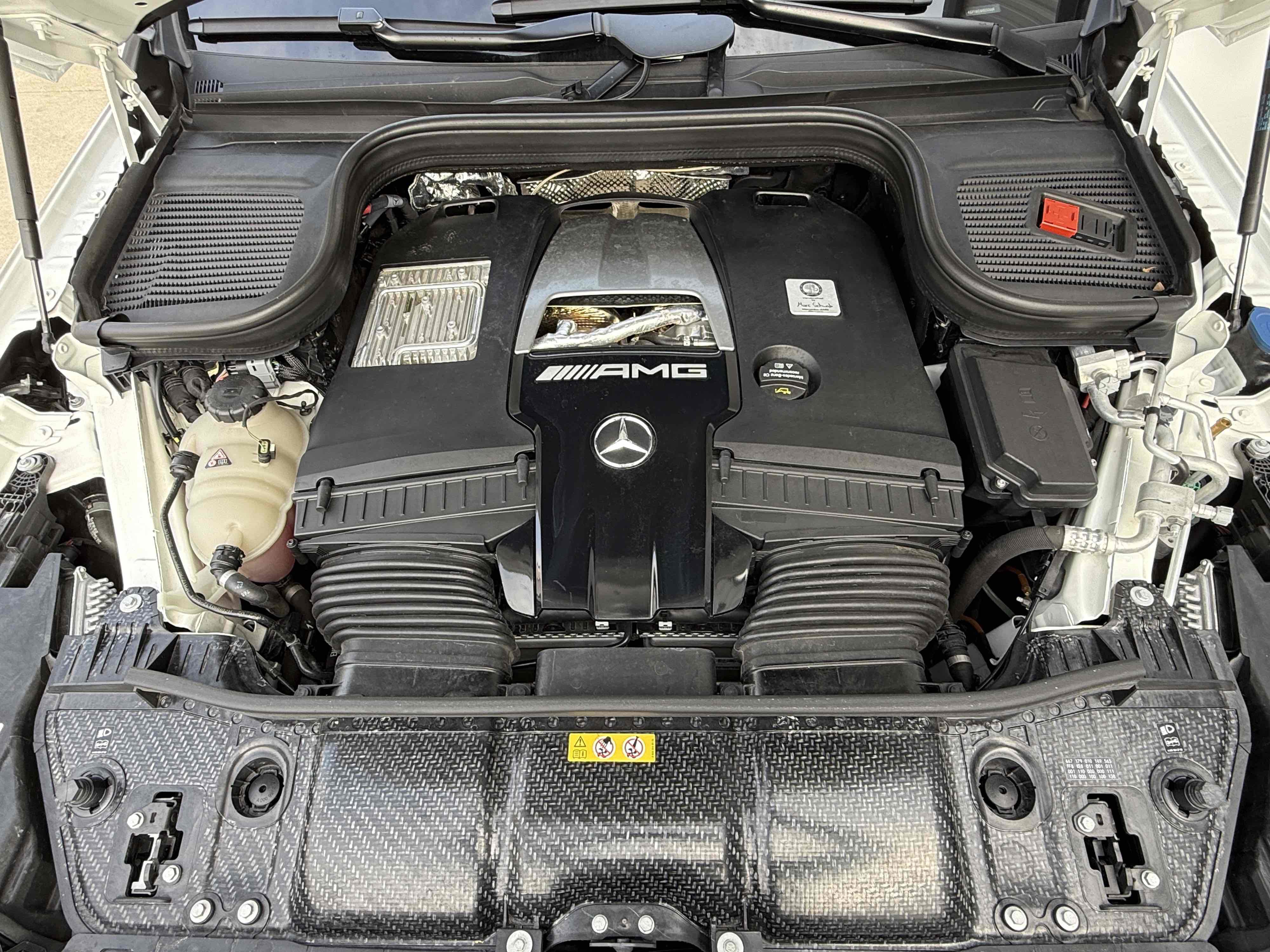 Used 2024 Mercedes-Benz GLS 63 AMG 4MATIC image 9