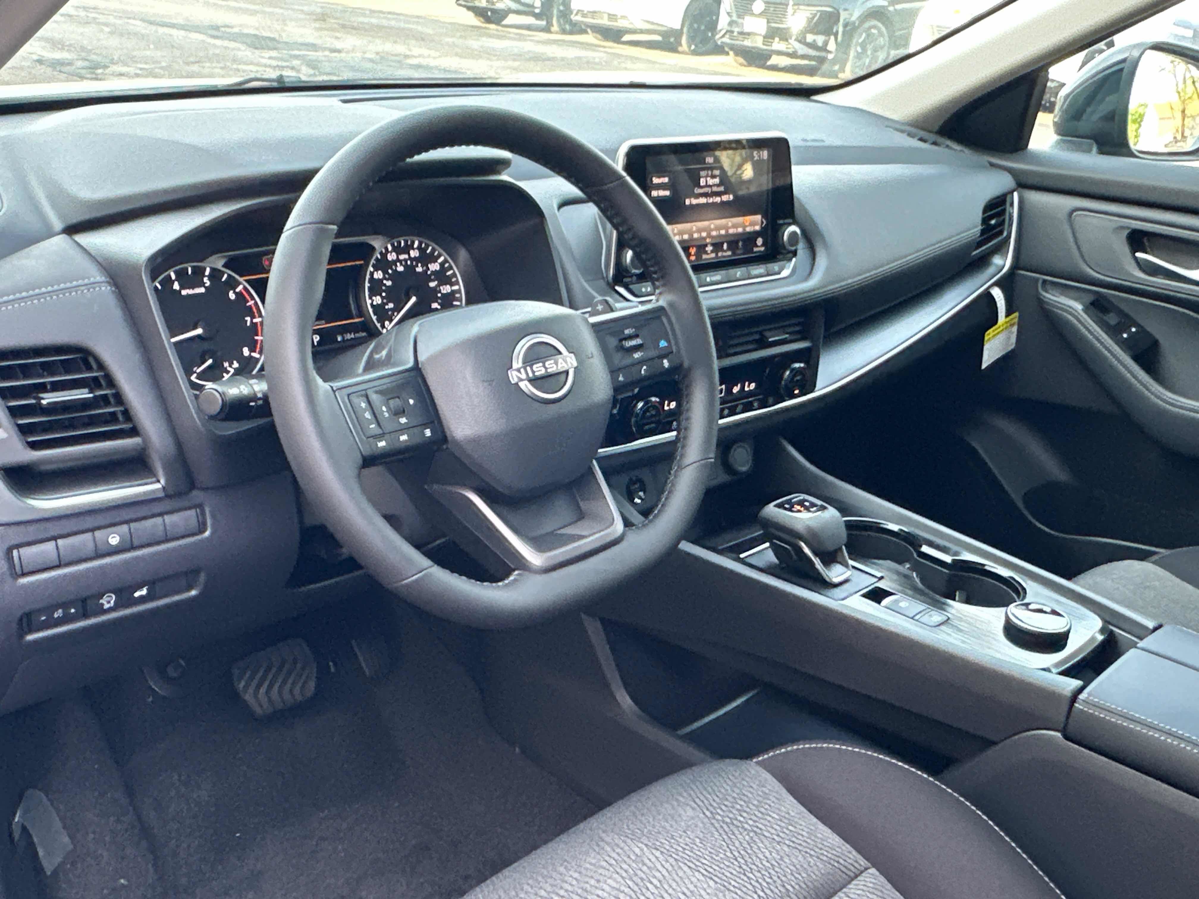 New 2026 Nissan Rogue SV w/ Cold Weather Package AWD/4WD image 32
