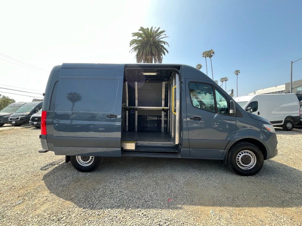 Used 2019 Mercedes-Benz Sprinter 144 image 5