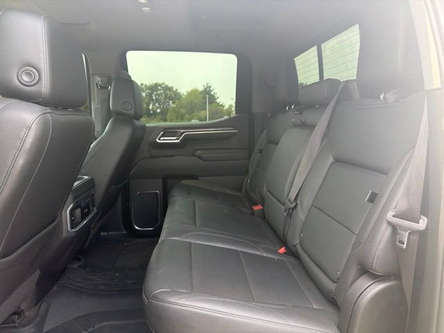 Used 2022 Chevrolet Silverado 1500 LTZ w/ LTZ Premium Package AWD/4WD image 18