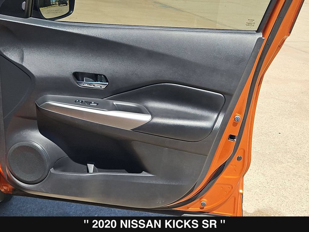 Used 2020 Nissan Kicks SR w/ SR Premium Package FWD image 31