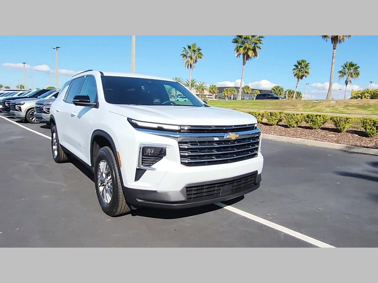 New 2026 Chevrolet Traverse LT w/ Enhanced Driving Package image 24