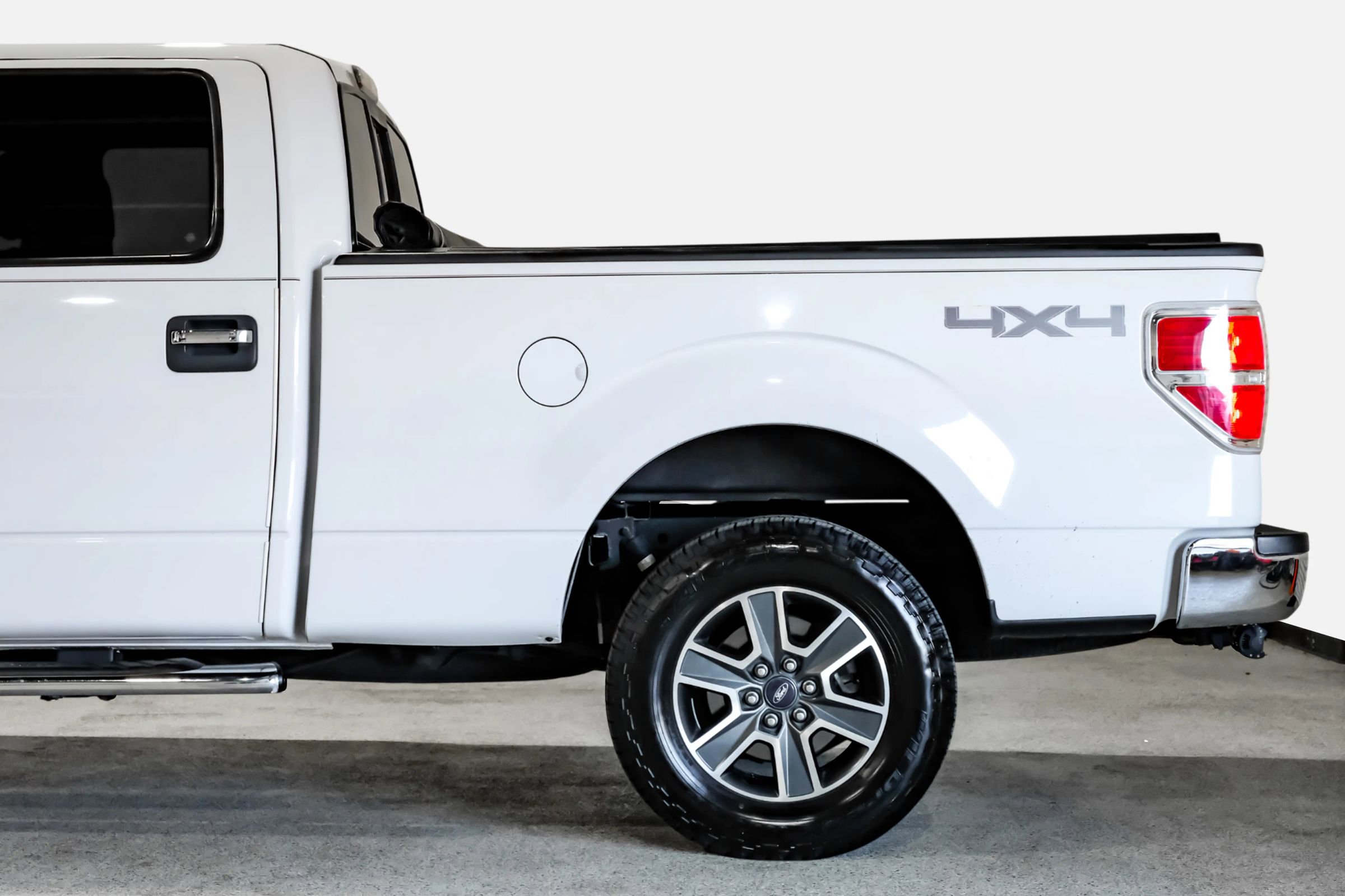 Used 2013 Ford F150 XLT w/ Luxury Equipment Group image 10