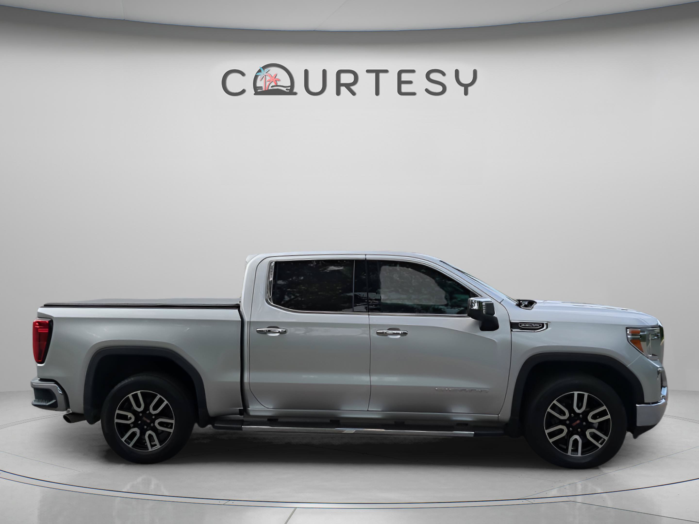 Used 2019 GMC Sierra 1500 SLT w/ SLT Premium Plus Package RWD image 8