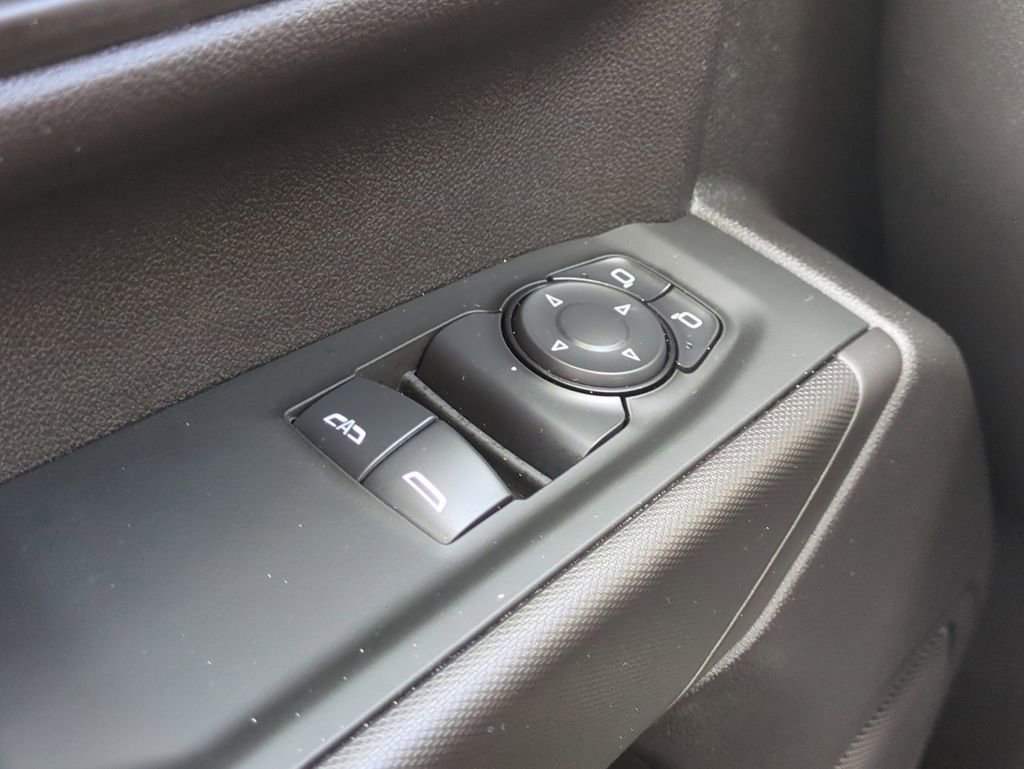 Used 2025 GMC Sierra 1500 Pro w/ Convenience Package image 24