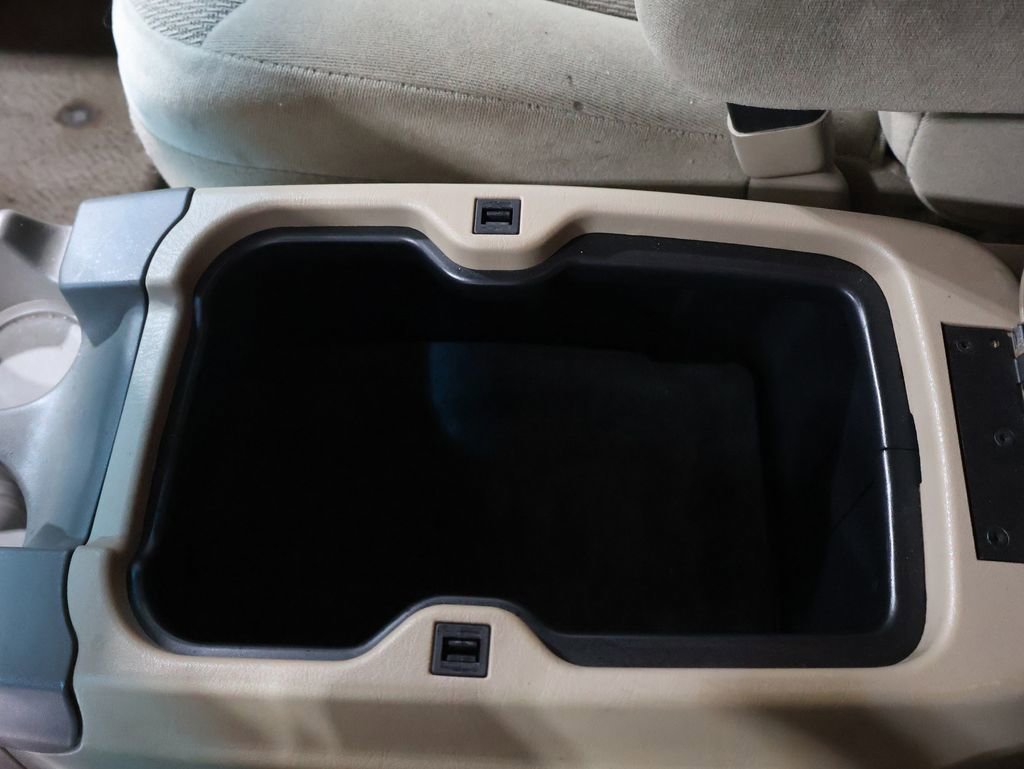 Used 2000 Ford Excursion XLT image 28