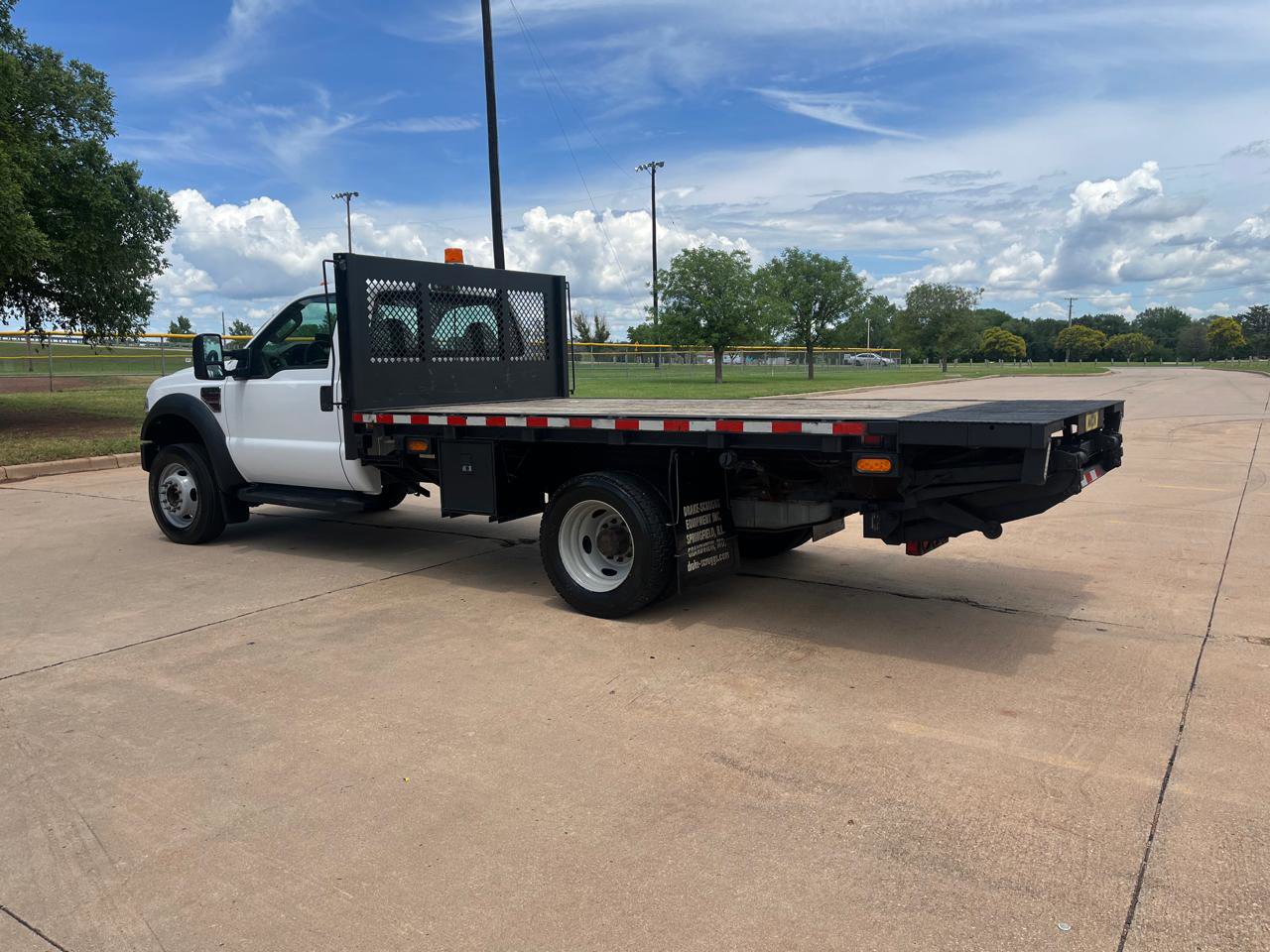 Used 2009 Ford F550 2WD Regular Cab Super Duty image 5