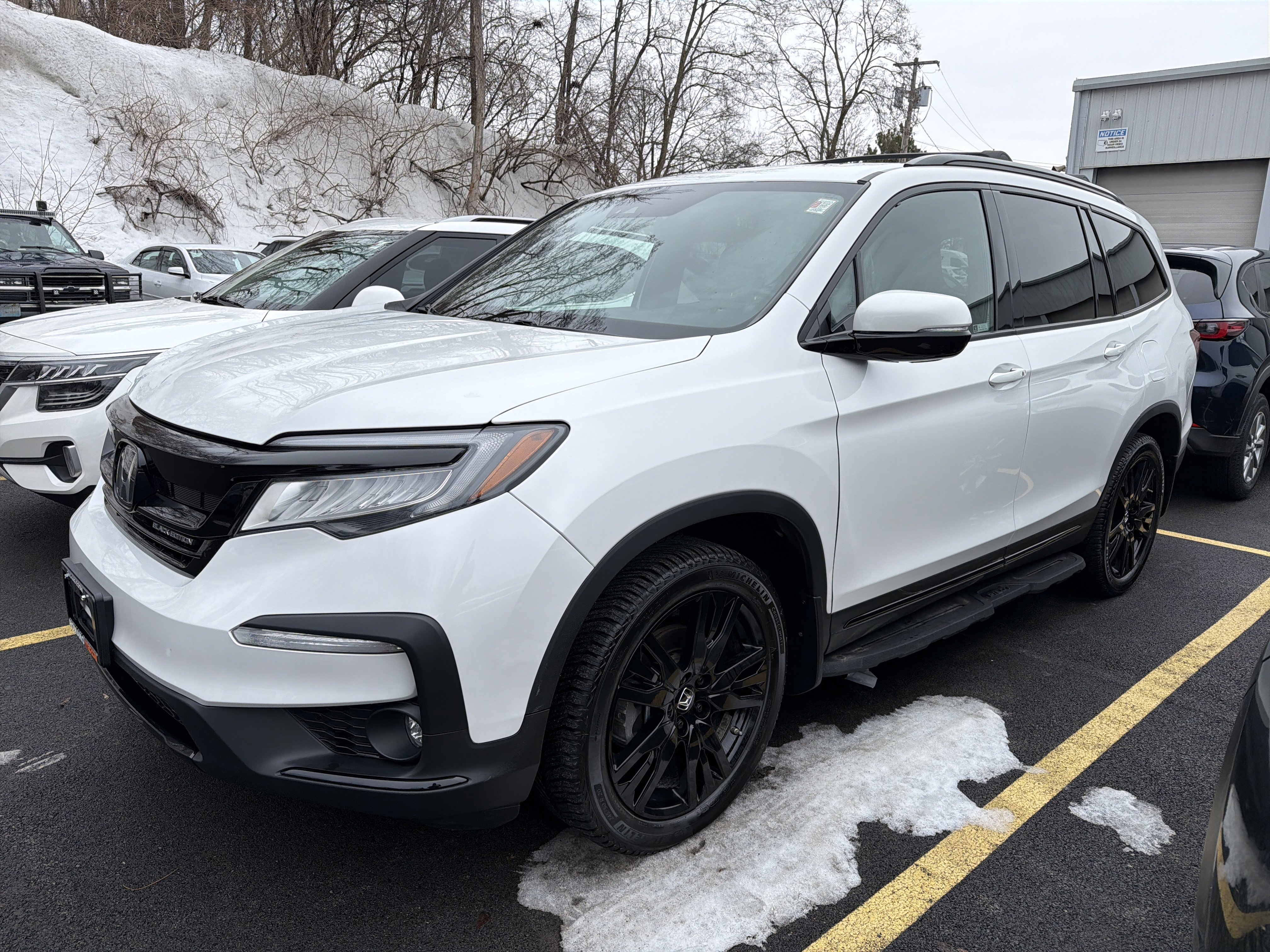 Used 2022 Honda Pilot Black Edition image 4