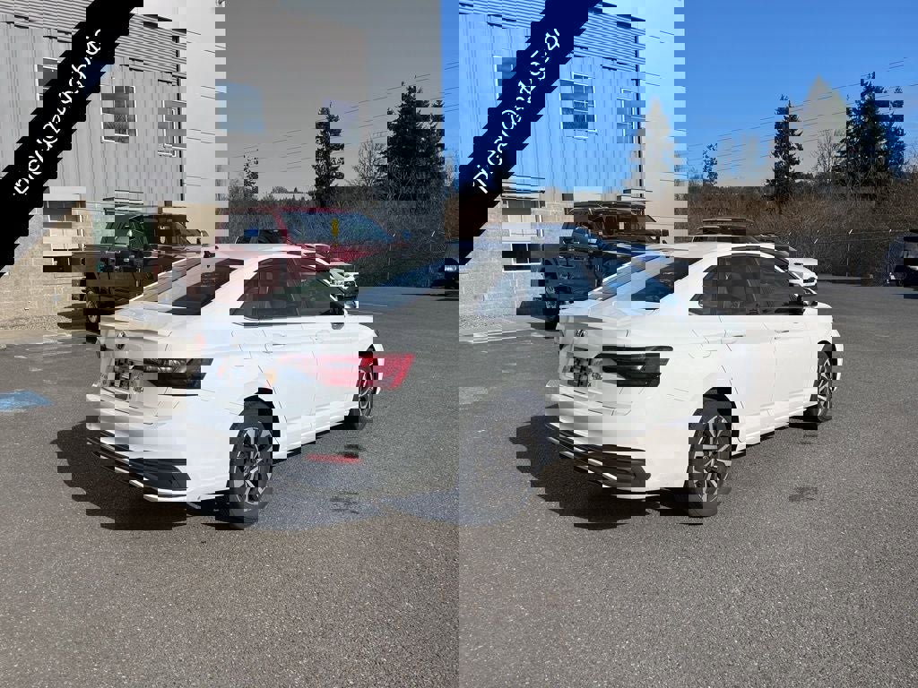 Used 2023 Volkswagen Jetta S image 3