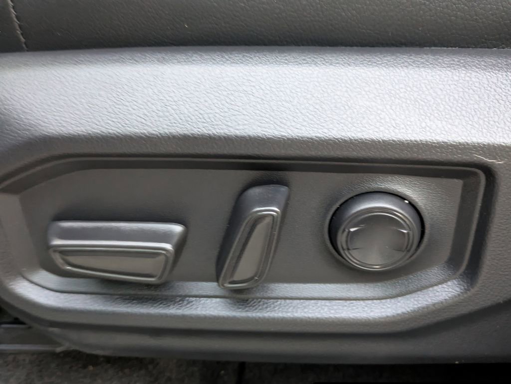 Used 2023 Toyota Tundra SR5 w/ SR5 Premium Package image 21