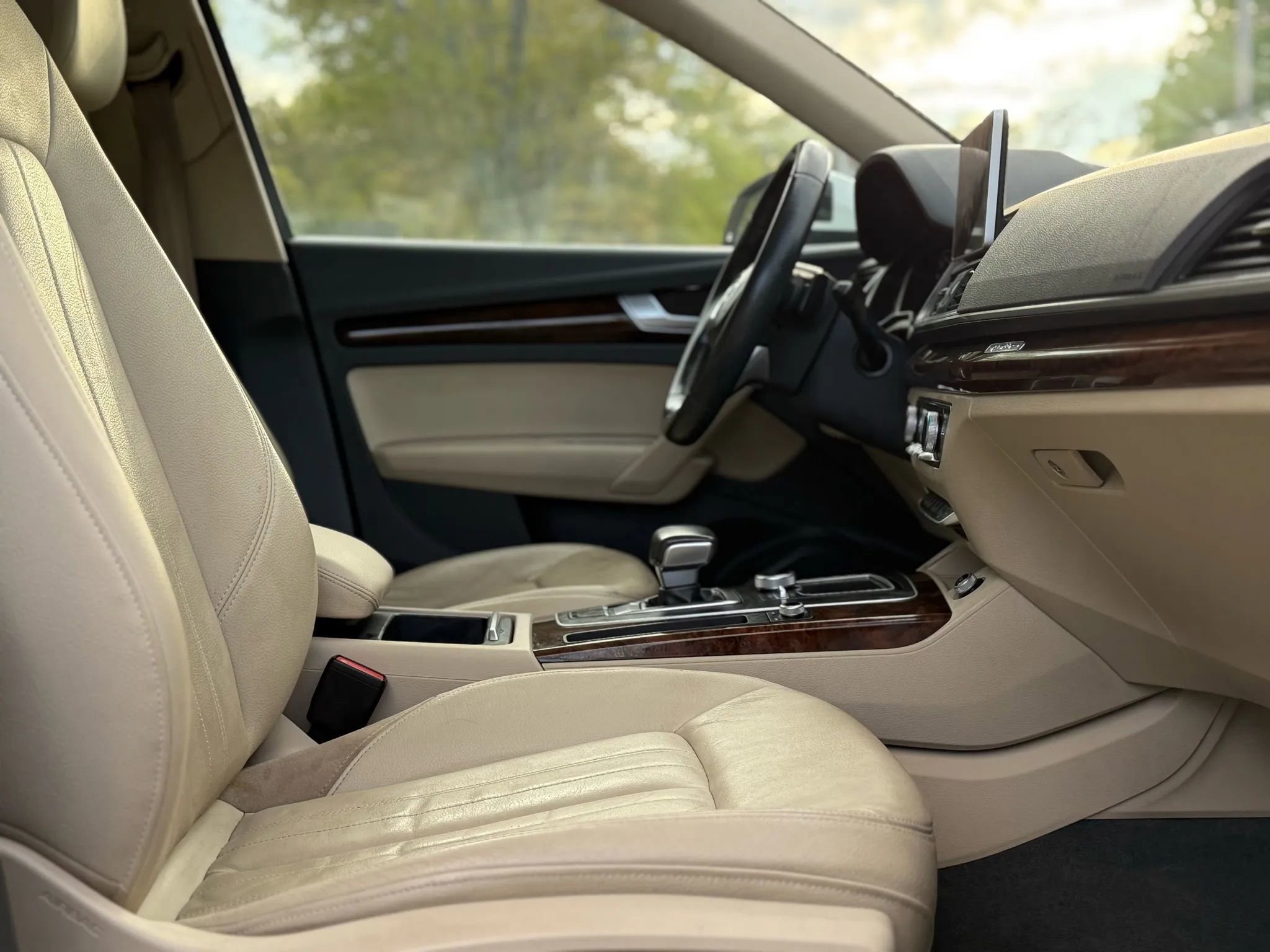 Used 2018 Audi Q5 2.0T Premium Plus w/ Premium Plus Package image 25