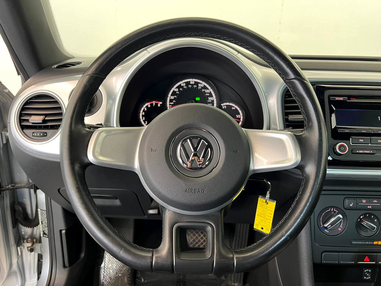 Used 2013 Volkswagen Beetle 2.5 image 13