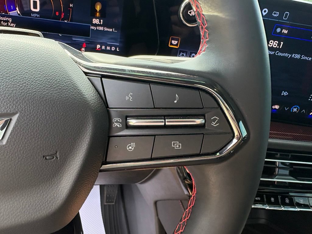 Used 2025 Chevrolet Traverse RS w/ LPO, Floor Liner Package FWD image 20