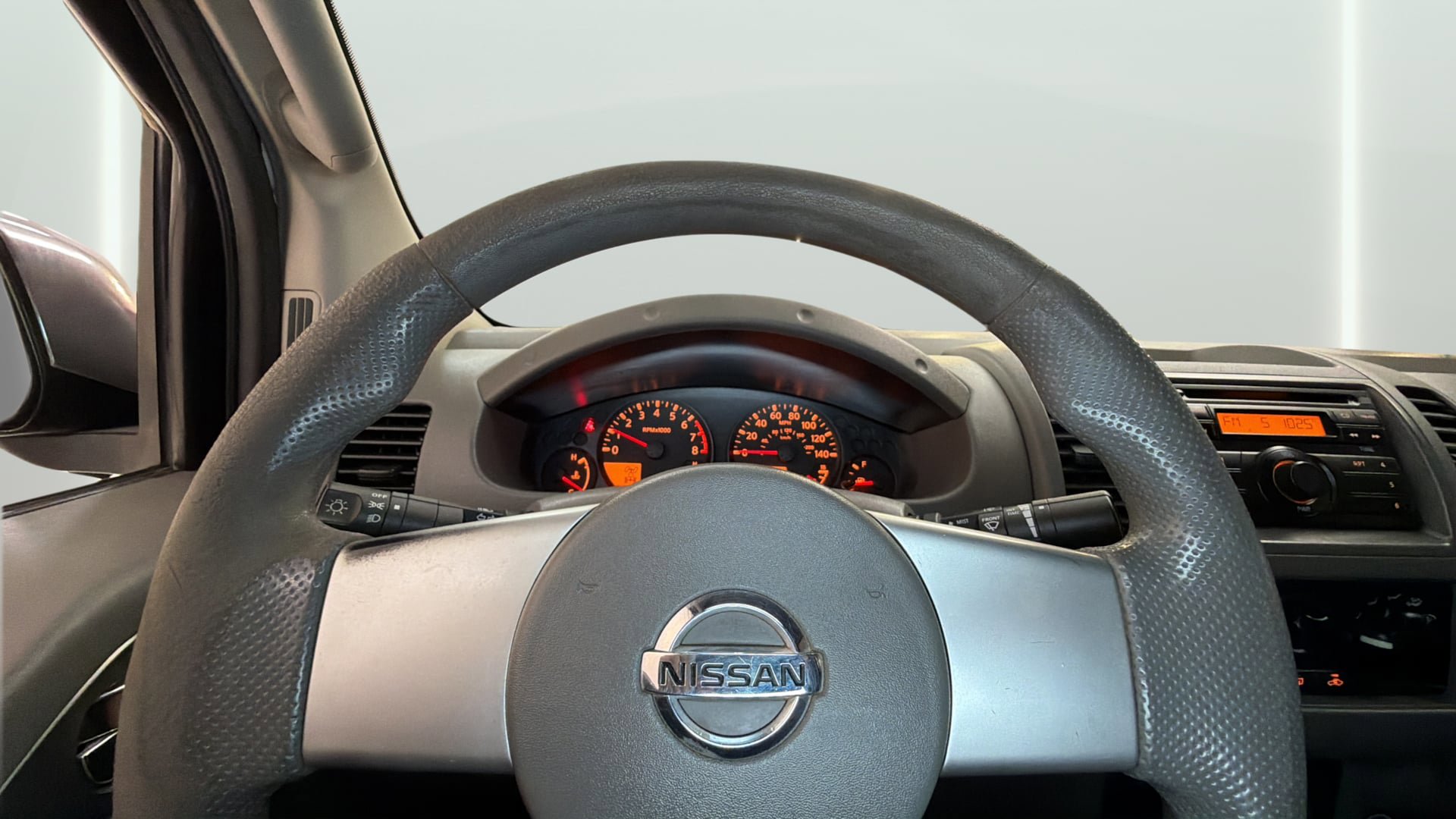 Used 2013 Nissan Frontier S image 30