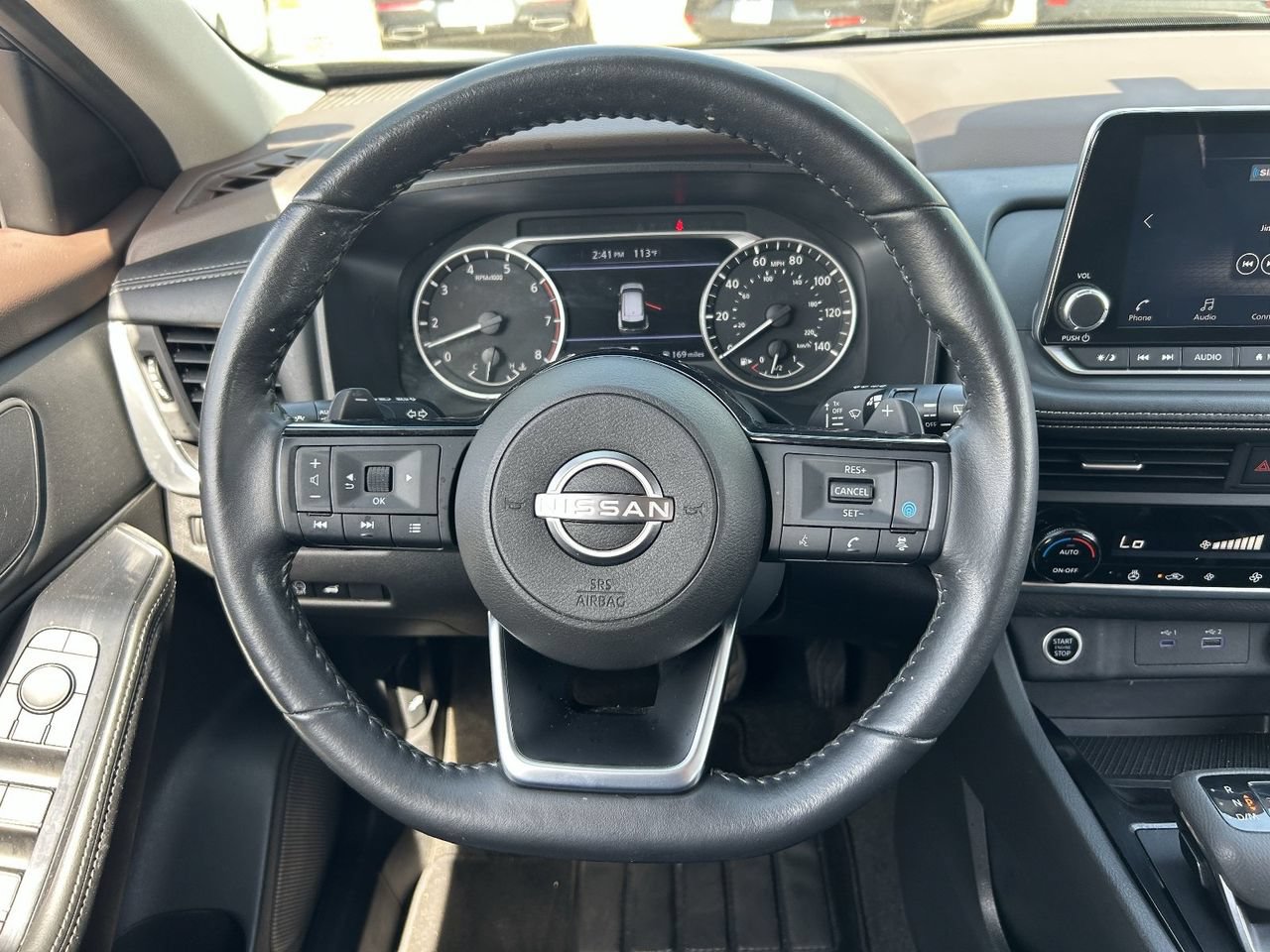 Used 2023 Nissan Rogue SV w/ SV Premium B Package FWD image 23