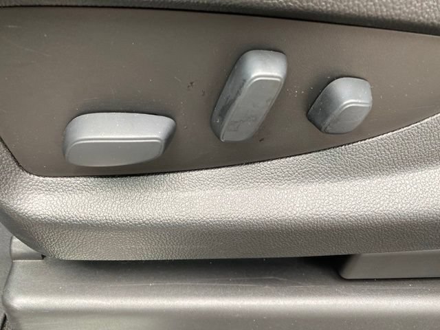 Used 2020 Chevrolet Suburban LT AWD/4WD image 17
