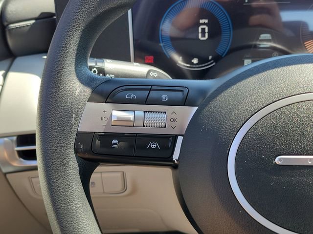 Certified 2025 Hyundai Tucson SE image 5