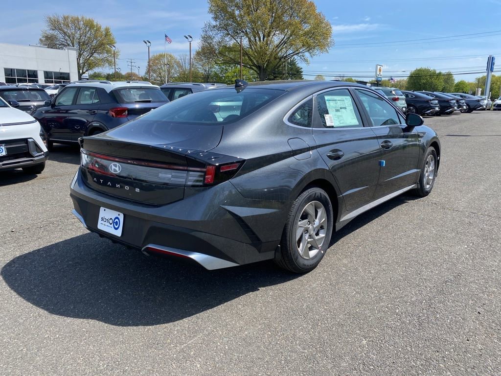 New 2026 Hyundai Sonata SE FWD image 4