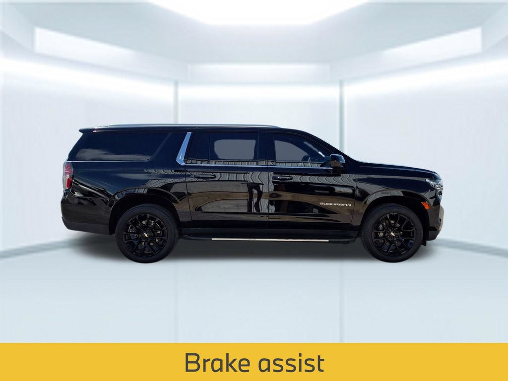 Used 2023 Chevrolet Suburban LS RWD image 8