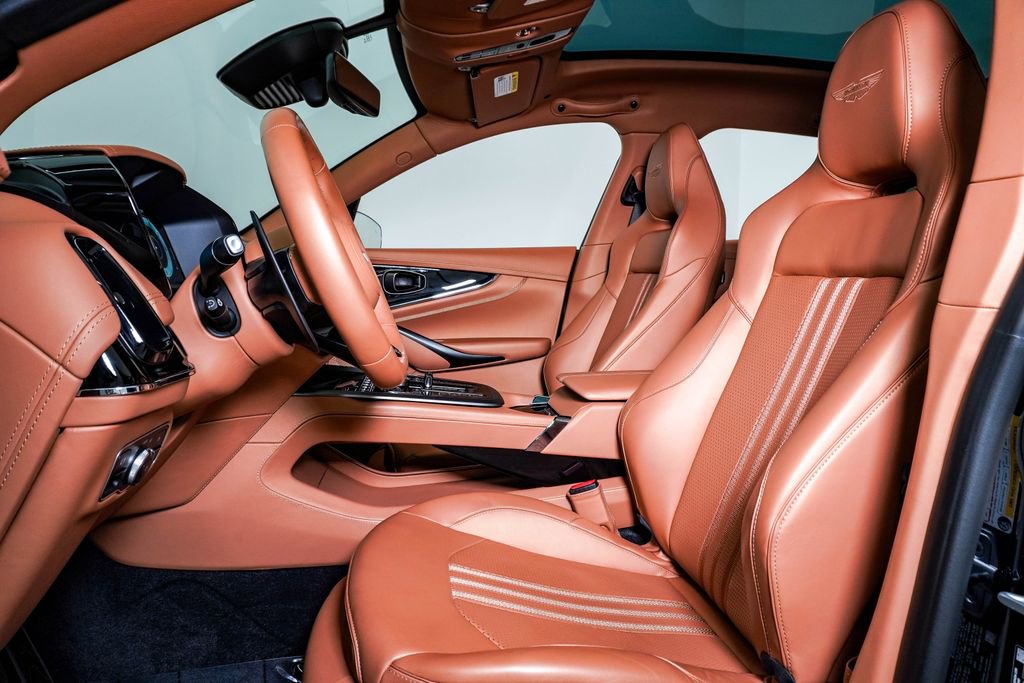 Used 2025 Aston Martin DBX 707 image 21