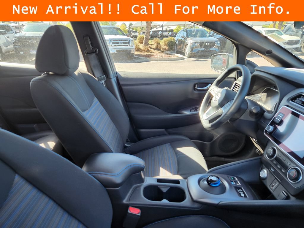 Used 2025 Nissan Leaf S FWD image 10