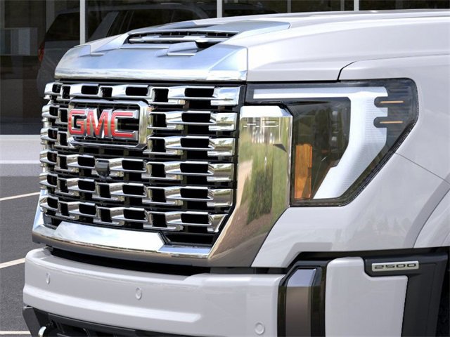 New 2025 GMC Sierra 2500 Denali w/ Denali Reserve Package image 13