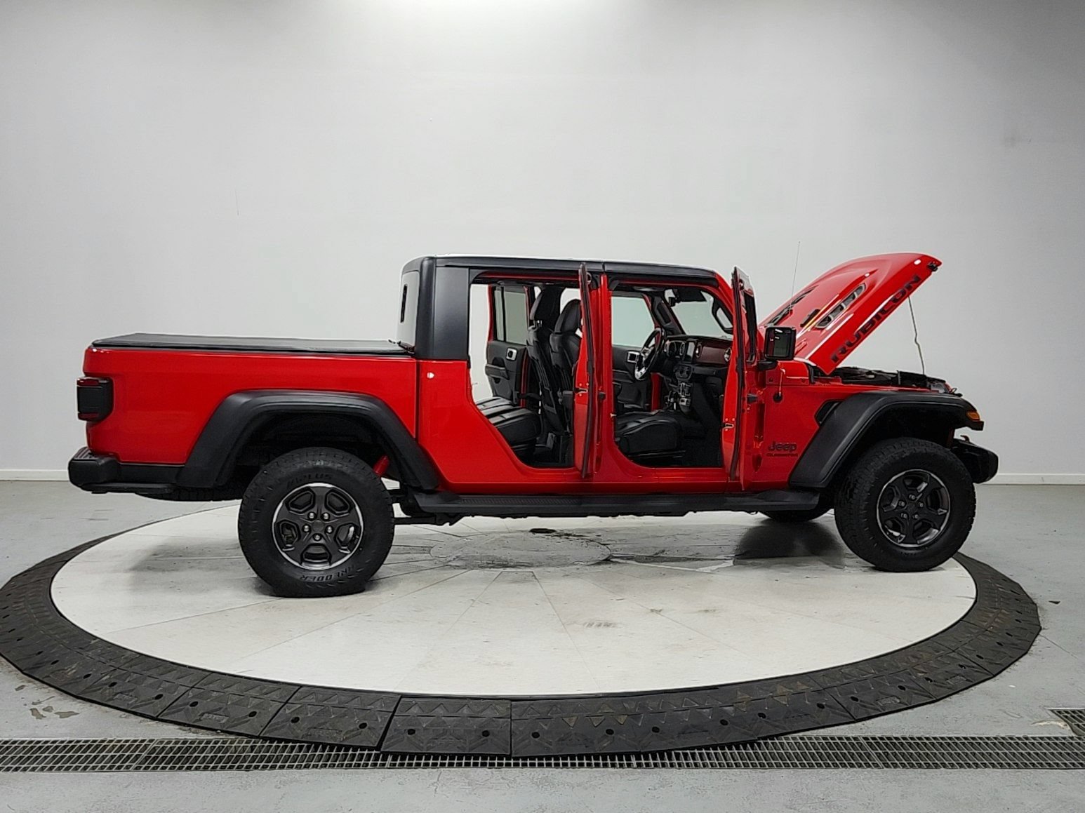 Used 2020 Jeep Gladiator Rubicon AWD/4WD image 16