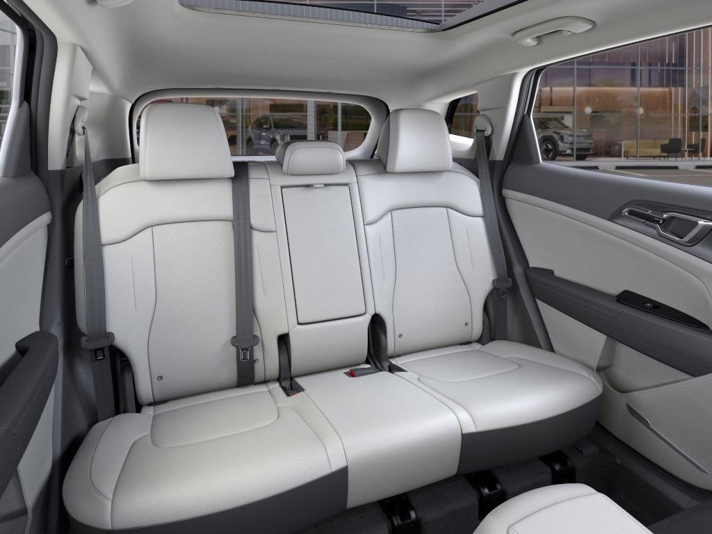 New 2025 Kia Sportage EX w/ Premium Package FWD image 16