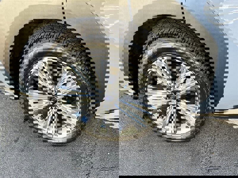 Used 2024 Subaru Solterra Touring image 12