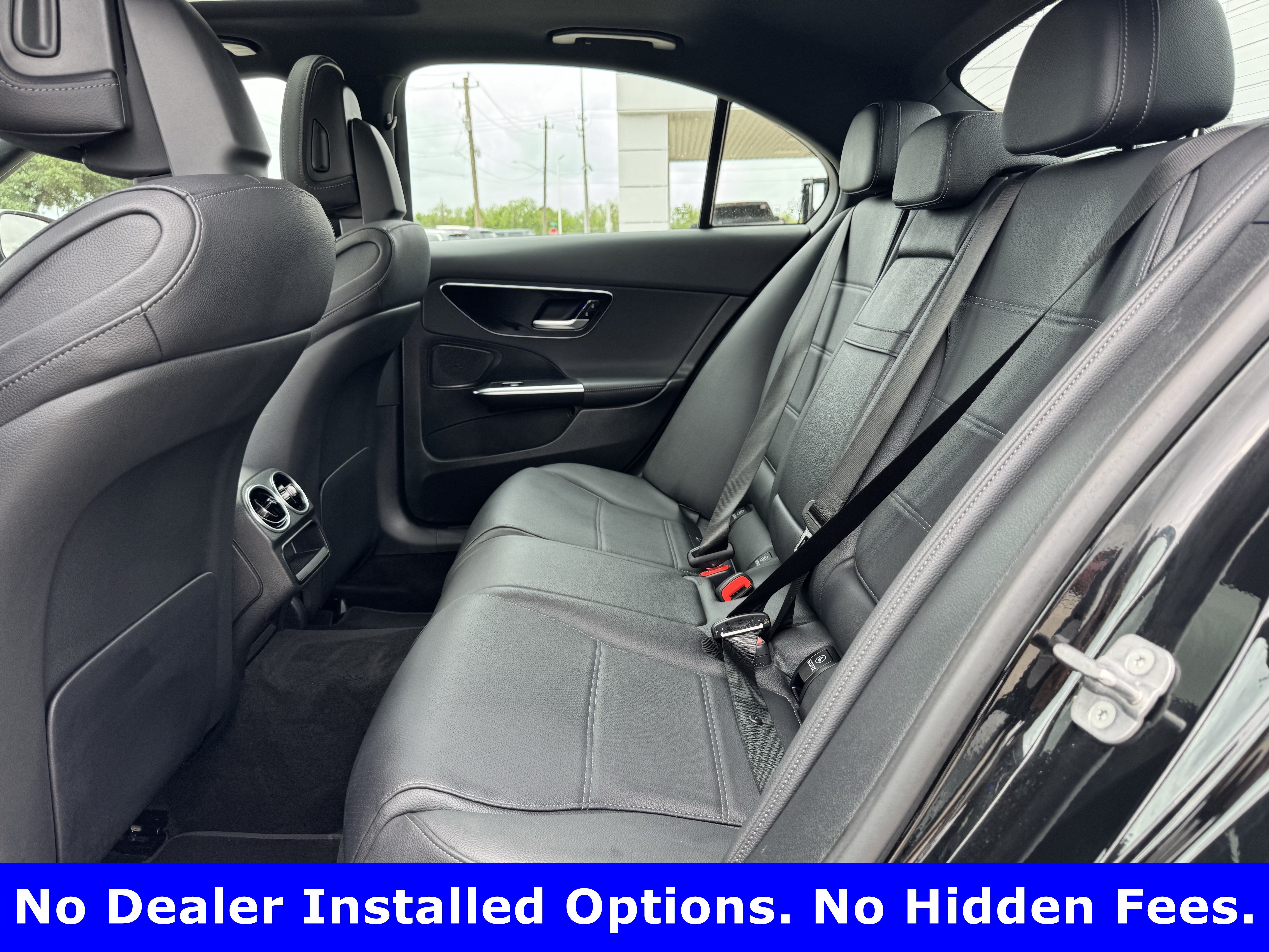 Used 2025 Mercedes-Benz C 300 4MATIC Sedan image 30
