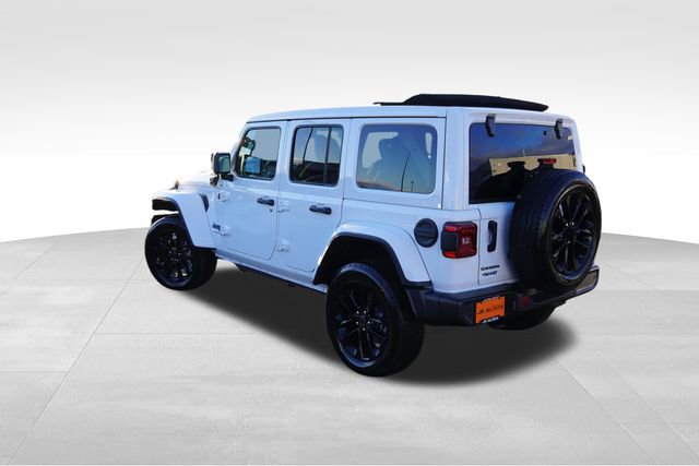 Certified 2025 Jeep Wrangler Unlimited Sahara w/ Safety Group image 7