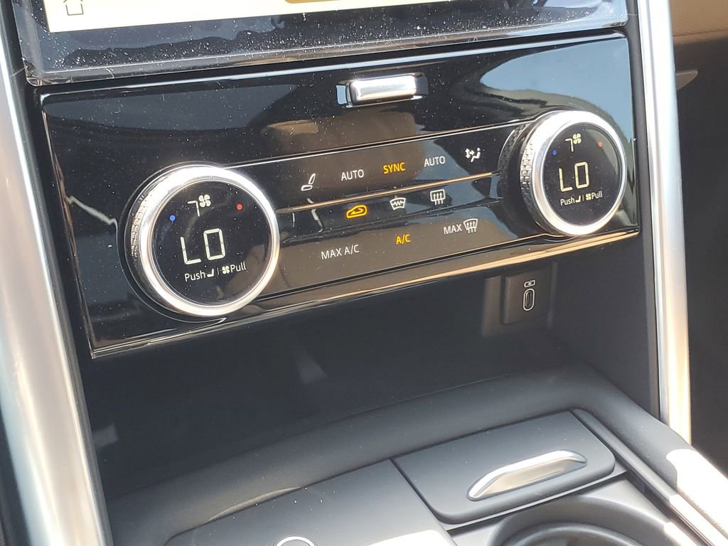 New 2026 Land Rover Discovery Dynamic SE AWD/4WD image 23