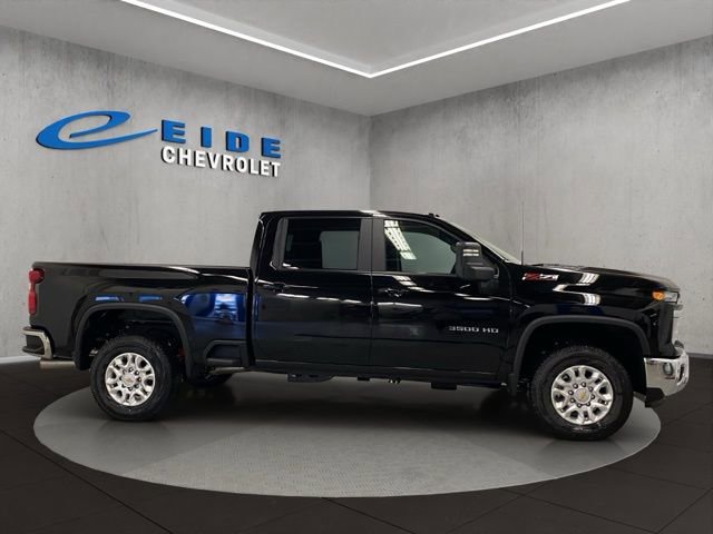 New 2026 Chevrolet Silverado 3500 LT w/ All Star Edition image 2